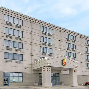 Super 8 By Wyndham Canada