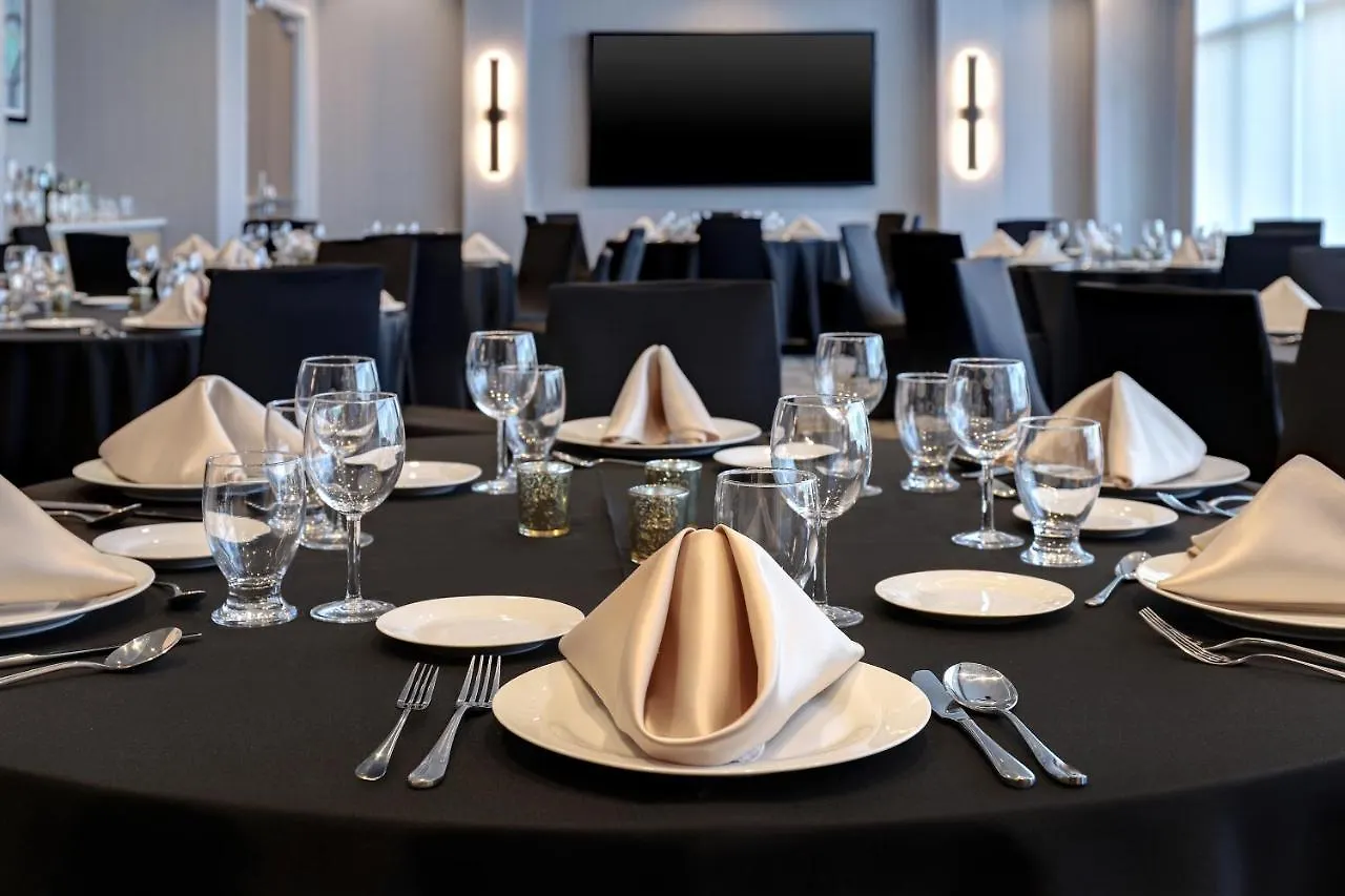 Hyatt Place Ottawa West Hotel